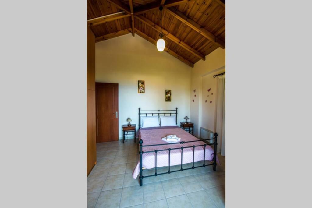 Kelly'S Villa In Stoupa Neokhorion  Exterior foto
