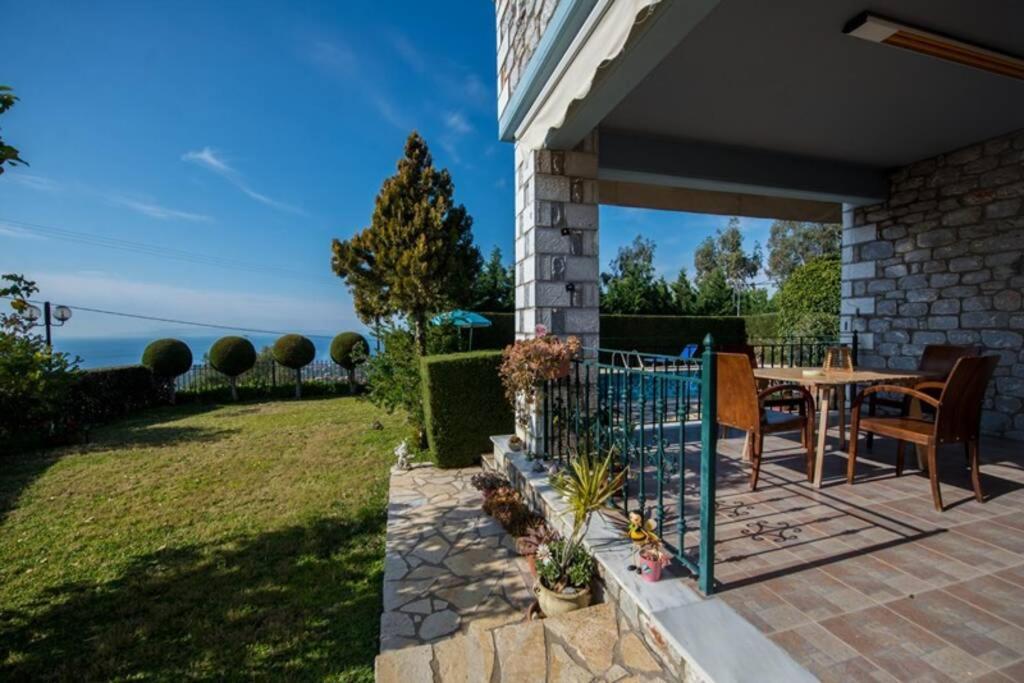 Kelly'S Villa In Stoupa Neokhorion  Exterior foto