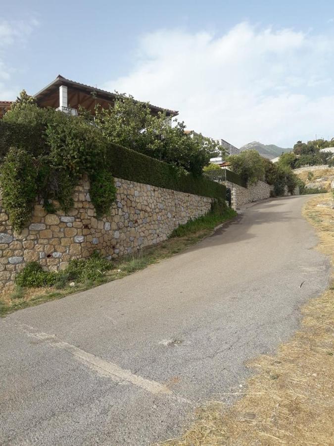 Kelly'S Villa In Stoupa Neokhorion  Exterior foto